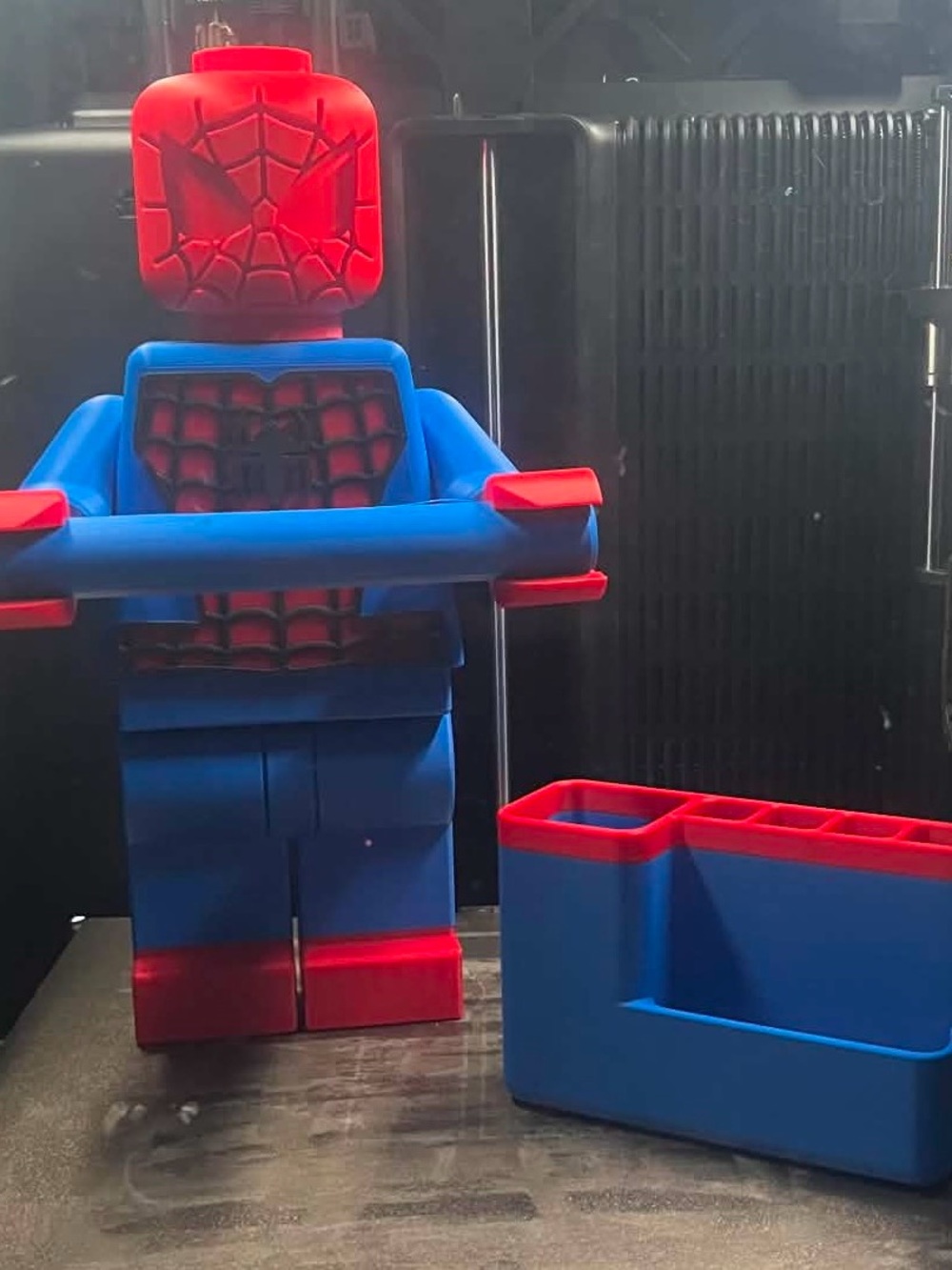 Spider-Man Style Blue & Red Building Block hanging Toilet paper holder/toothbrus